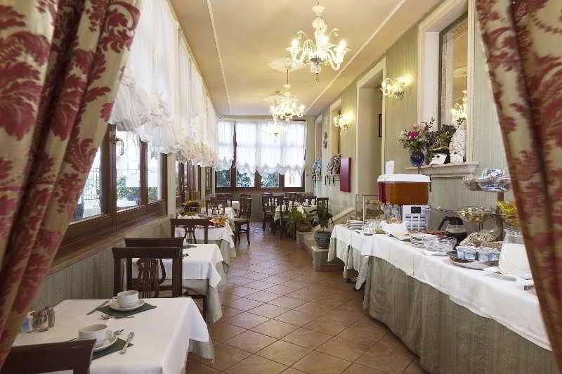 Hotel Villa Edera Lido di Venezia Exterior photo