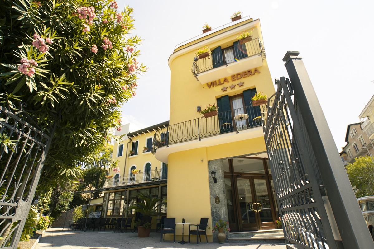 Hotel Villa Edera Lido di Venezia Exterior photo