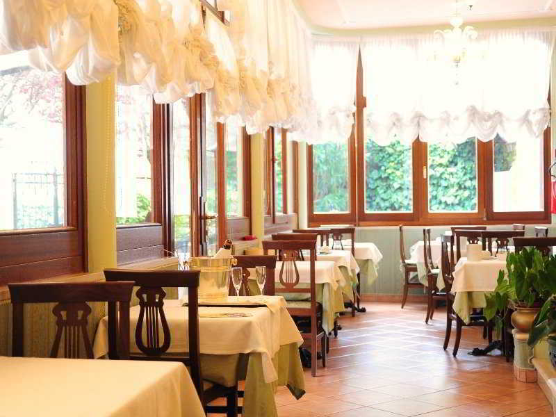 Hotel Villa Edera Lido di Venezia Exterior photo