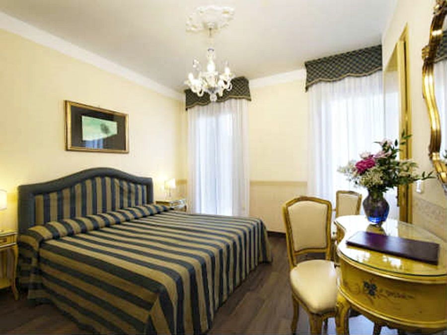 Hotel Villa Edera Lido di Venezia Exterior photo